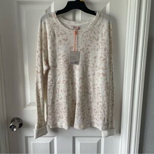 Knox Rose Thermal White Animal
Print Size L Waffle Knit Shirt Top